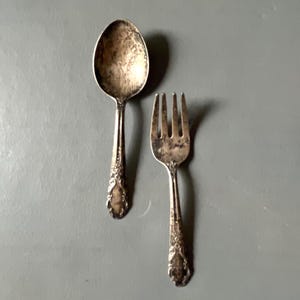 Vintage Rogers Sterling Bridal Veil child's spoon and fork set - Sterling silver baby flatware - Nursery silver - 1.2 oz