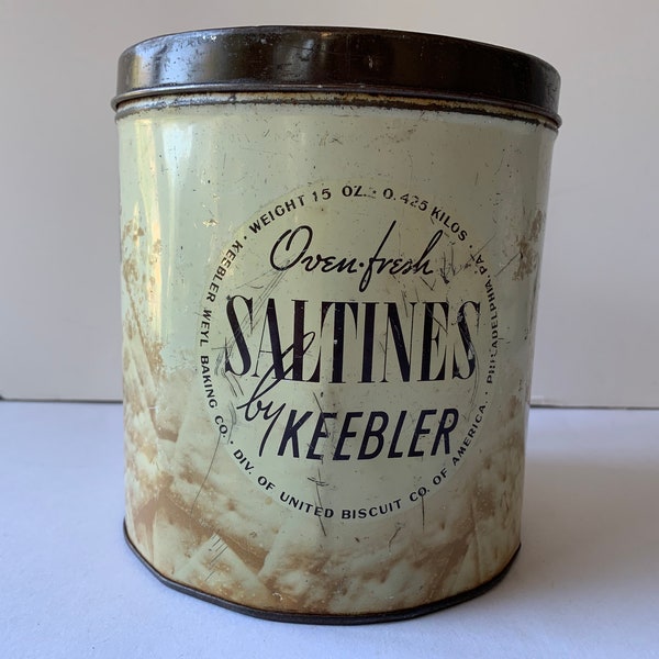 Vintage Keebler Saltines storage tin