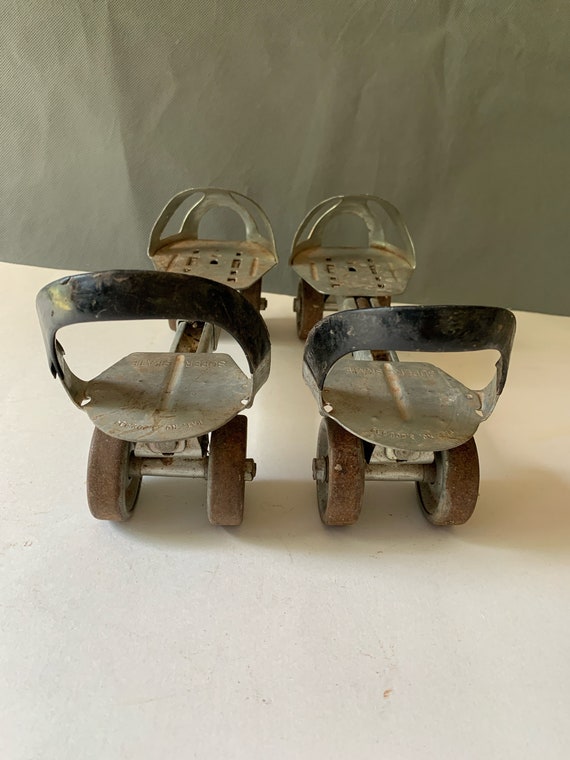 Roller skates - image 3