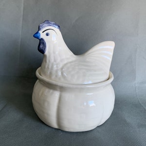 Vintage hen on nest - kitchen storage - countertop decor