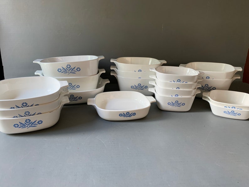 Choose your vintage Corning Ware casserole dishes and pans image 1