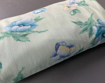 Full fitted sheet with green background and large flowers - 100% cotton