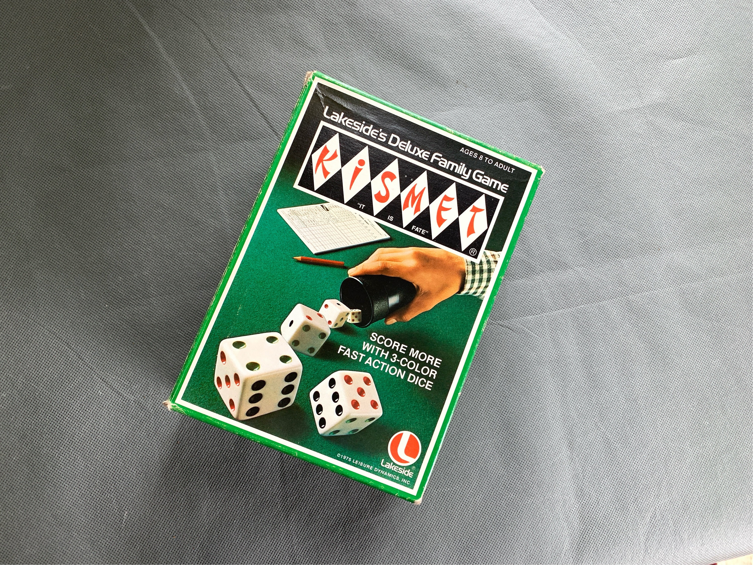 Carta da gioco e dadi | Vettore Gratis