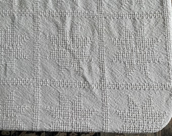 Textured cotton bedspread - lightest of pinks - Twin or Twin XL size - Star Pattern