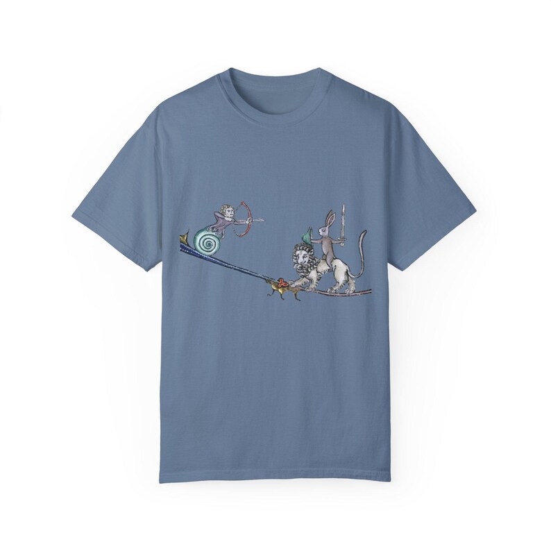 Mittelalterliches Kanninchen vs Schnecken Bogenschütze T-Shirt: Zauberhafte Handschriftenkunst Blue Jean