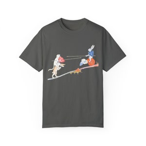 Camiseta de conejo de justas medievales: arte manuscrito caprichoso Pepper