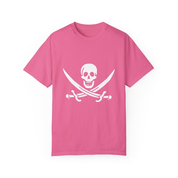 Jolly Roger Skull And Cutlasses Pirate Flag T-Shirt Jolly Roger Skull And Cutlasses Pirate Flag T-Shirt