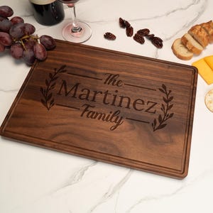 Engraved Family Name Cutting Board, Walnut and Bamboo Cutting Boards, Personalized Kitchen Decor, Newlywed Couple Gift, Custom Kitchen Board