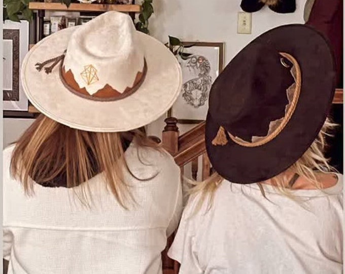 SPICYHEART BRECKENRIDGE Mountain Range Hat