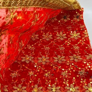 Navratri Chunri for Maa Durga, Navratri Mata Chunri Orni. Indian Puja ...