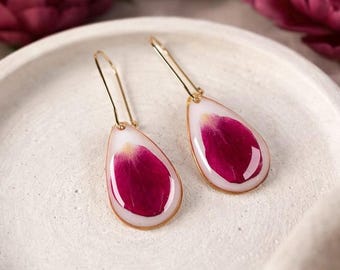 Bloemen oorbellen met rozen | Lichte druppel oorbellen roze | Natuurlijke bloemen sieraden handgemaakt