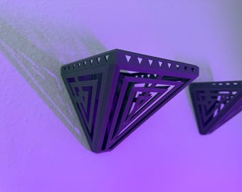 Maceta de orquídea de pared con forma de pirámide invertida