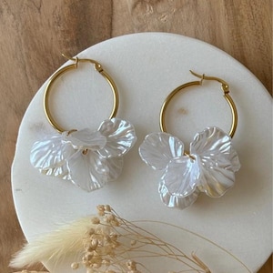 ESMEE pearly and gold earrings / hoops inspired by Sézane, handmade in France