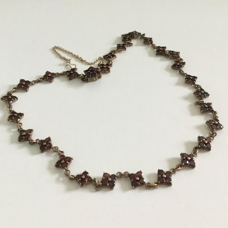 BOHEMIAN BABYLON CHARM NECKLACE GOLD