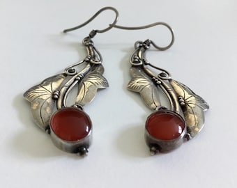 Grandes boucles d'oreilles vintage en cornaline en argent, Art nouveau, style Skonvirke, boucles d'oreilles pendantes à crochets, bijoux uniques accrocheurs