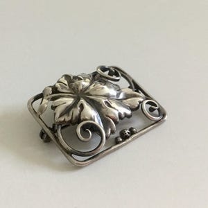5.8 Carats 17.1x12.7x6.6 MM Véritable Haut Grade Multi Flash Feu