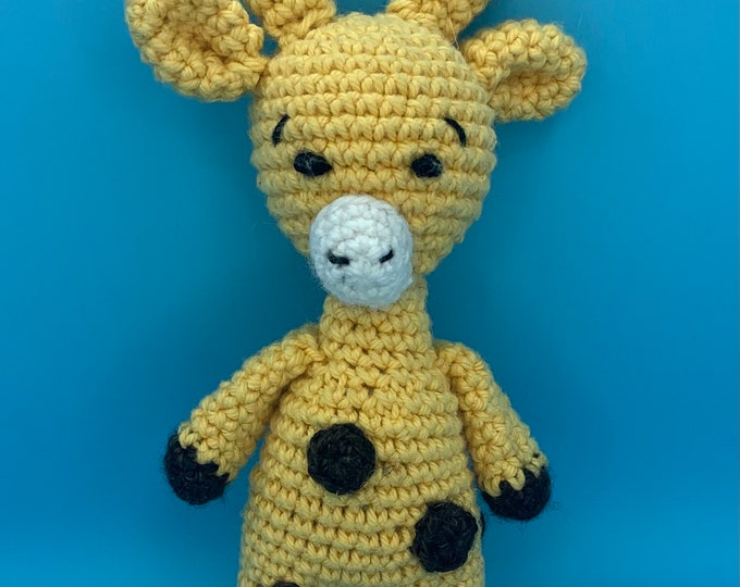 Small Crochet Amigurumi Giraffe