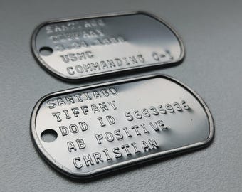 カスタマイズされた特殊部隊の黒の米軍ドッグタグ セット、陽極酸化