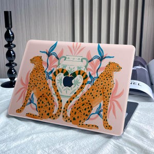 Love Tail Leopard Hard Protective MacBook Case Mac Laptop Cover for Air 11/13/15 Pro 13/14/15/16 Inch 2022 2023 2024 M2 M3 Laptop Case