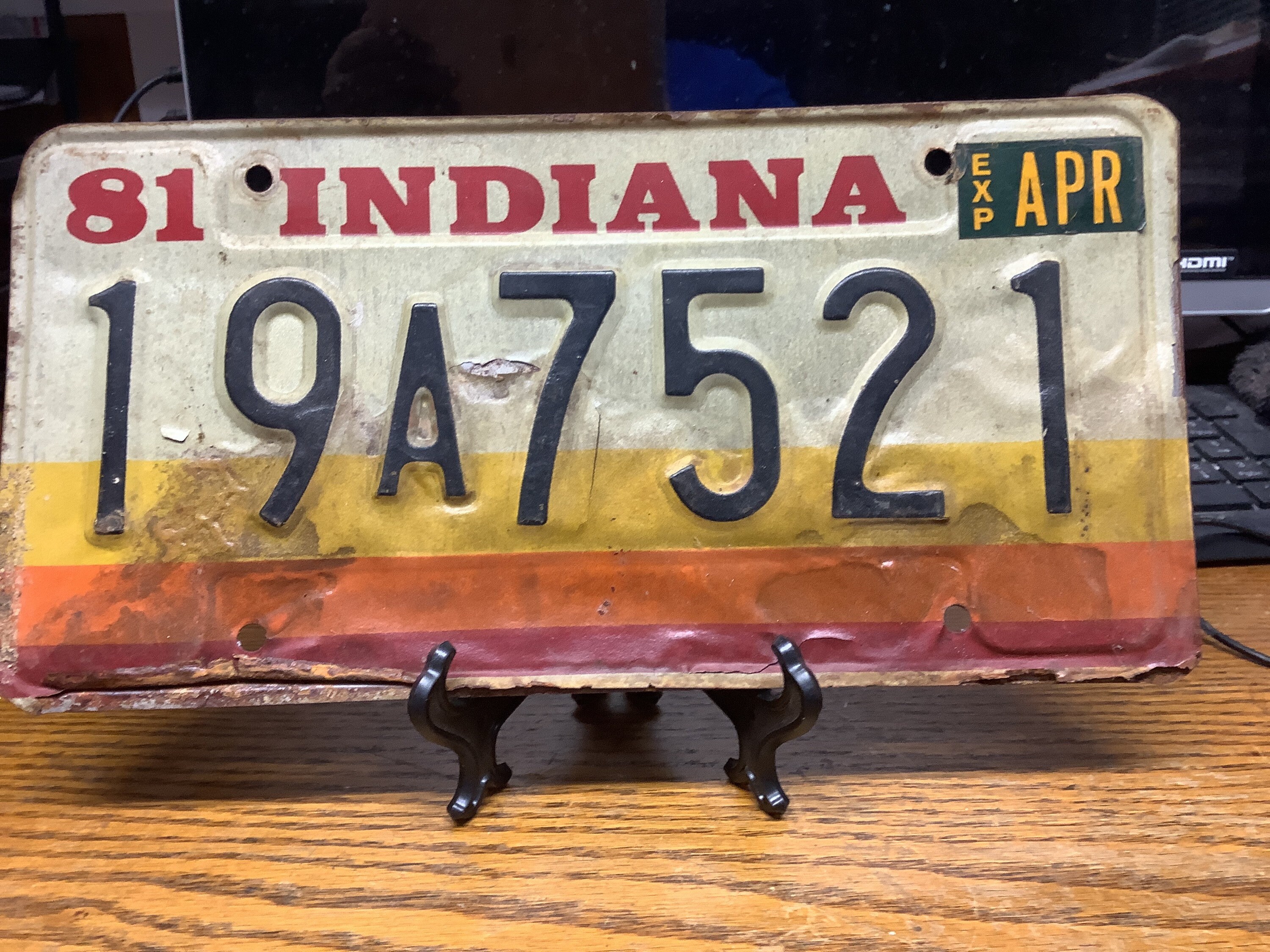 Collectibles Vintage plate Vintage Indiana License plate 1976 Old