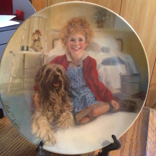 Annie and Sandy numbered collectors plate, Knowles China Vintage