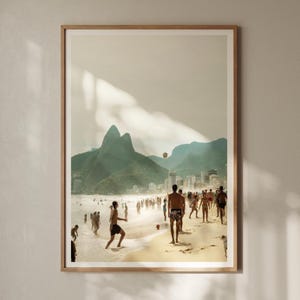 Ipanema Beach Fußball Poster: Brasilien Küste Wandkunst