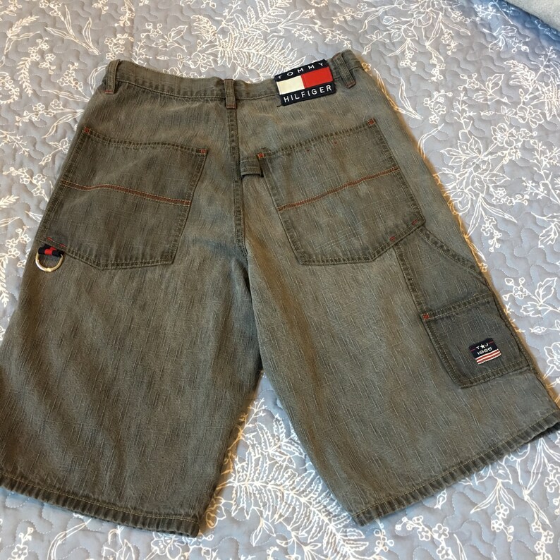 Vintage 90/'s Tommy Hilfiger Tommy Carpenter shorts Flag logo Gray wash 31 Flag spell out Patch