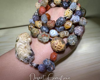 Alxa Gobi Desert Agate Necklace – Handmade Natural Agate Jewelry featuring Mongolian Desert Stone Beads