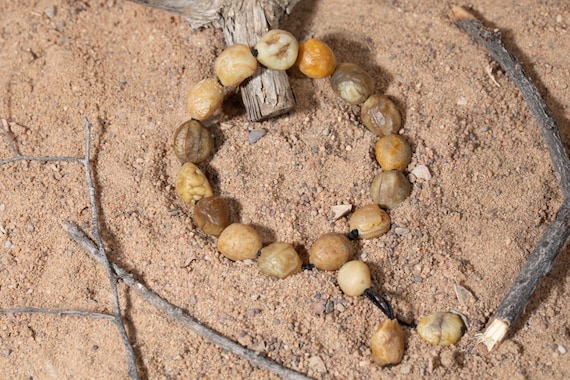 Alxa Gobi Stone Bracelet – Natural Agate, Handmade Jewelry