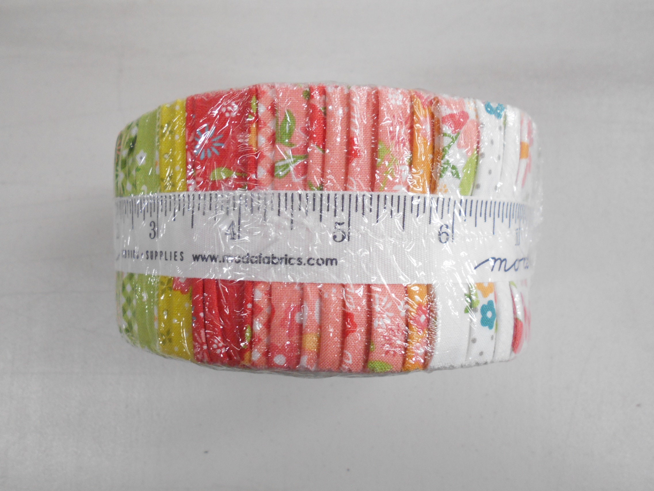 RESERVE! Strawberry Lemonade Jelly Roll 2.5 Fabric Strips by Cherri &  Chelsi for Moda Fabrics - Anabella's