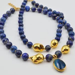Blue necklace, lapis lazuli, lapis lazuli neclace, baroque pearl, anniversary gift, birthday gift, gold plated pearl, lapis lazuli stone, beaded necklace, lapis lazuli jewelery, dark blue jewelry, gemstone necklace, gemstone beads