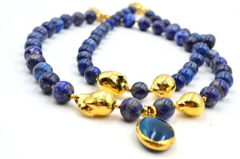Blue necklace, lapis lazuli, lapis lazuli neclace, baroque pearl, anniversary gift, birthday gift, gold plated pearl, lapis lazuli stone, beaded necklace, lapis lazuli jewelery, dark blue jewelry, gemstone necklace, gemstone beads