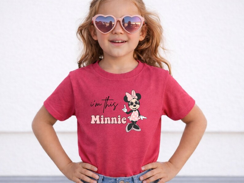 Camiseta de cumpleaños para niños pequeños "Soy esta Minnie", Camiseta de cumpleaños de Minnie Mouse, Camiseta de Minnie para niños de un año, Camiseta de viaje de cumpleaños de Disney imagen 10