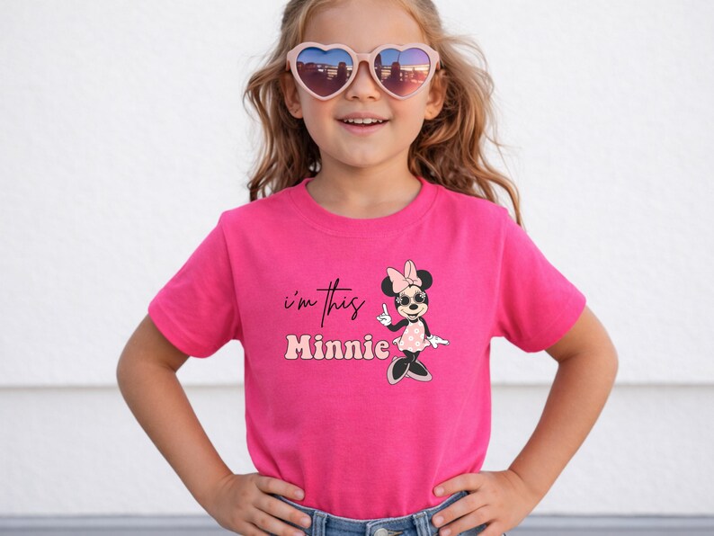 Camiseta de cumpleaños para niños pequeños "Soy esta Minnie", Camiseta de cumpleaños de Minnie Mouse, Camiseta de Minnie para niños de un año, Camiseta de viaje de cumpleaños de Disney imagen 3