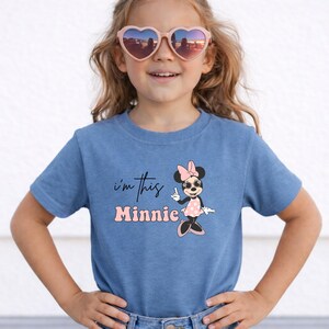 Camiseta de cumpleaños para niños pequeños "Soy esta Minnie", Camiseta de cumpleaños de Minnie Mouse, Camiseta de Minnie para niños de un año, Camiseta de viaje de cumpleaños de Disney imagen 12