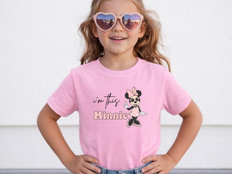 Camiseta de cumpleaños para niños pequeños "Soy esta Minnie", Camiseta de cumpleaños de Minnie Mouse, Camiseta de Minnie para niños de un año, Camiseta de viaje de cumpleaños de Disney imagen 5