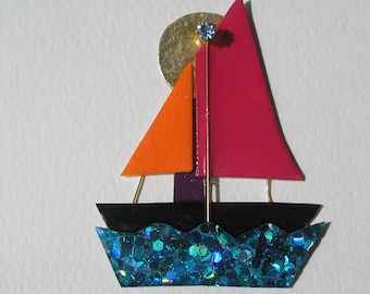 LG Signed Dalton Modernist Deco Bright Sailboat Pin Pendant Sea