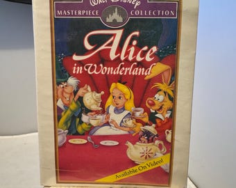 McDonald's Walt Disney Masterpiece Collection - Alice In Wonderland Figurine