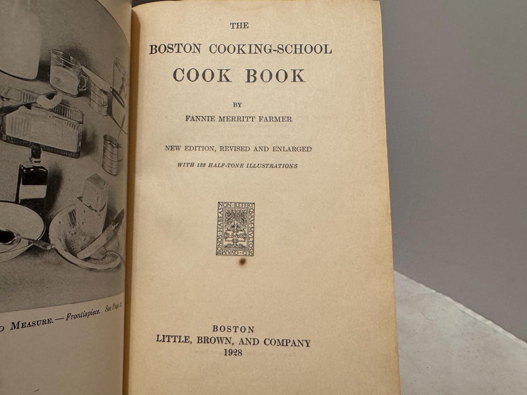 The Boston Cooking School Cook Book - Fannie Merritt Farmer - Used 1928 ...