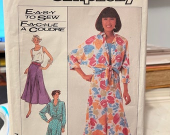 Simplicity Pattern 8018 - Misses' Top, Pull-On Skirt And Loose-Fitting Shirt - Size HH 6-12 - Uncut