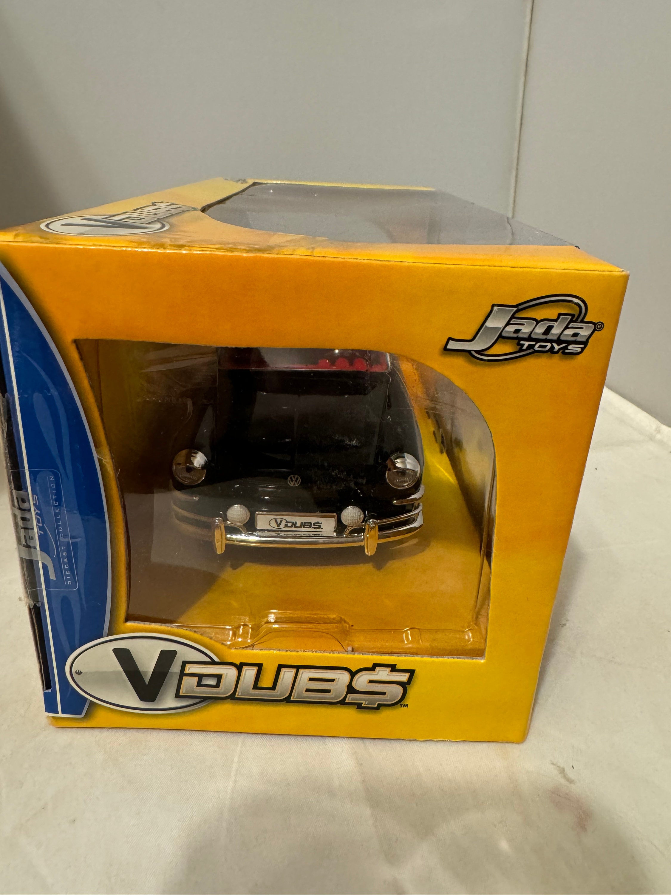 Jada toys V DUBS（全11点） V Dubs Jada Toys - 1965 Volkswagen 1600 TL (fastback) - 1:24 Scale