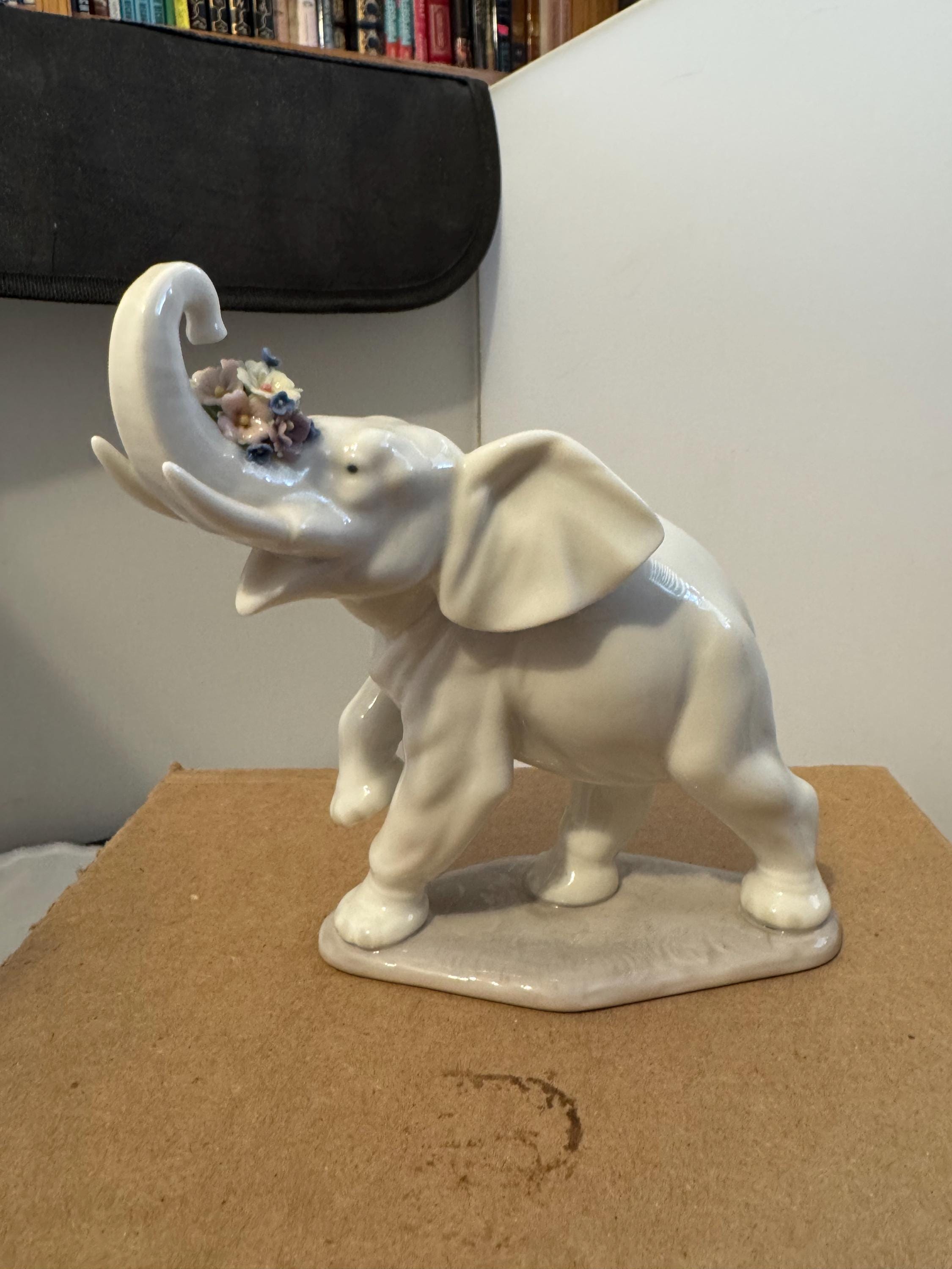 Lladro elephant - Etsy 日本