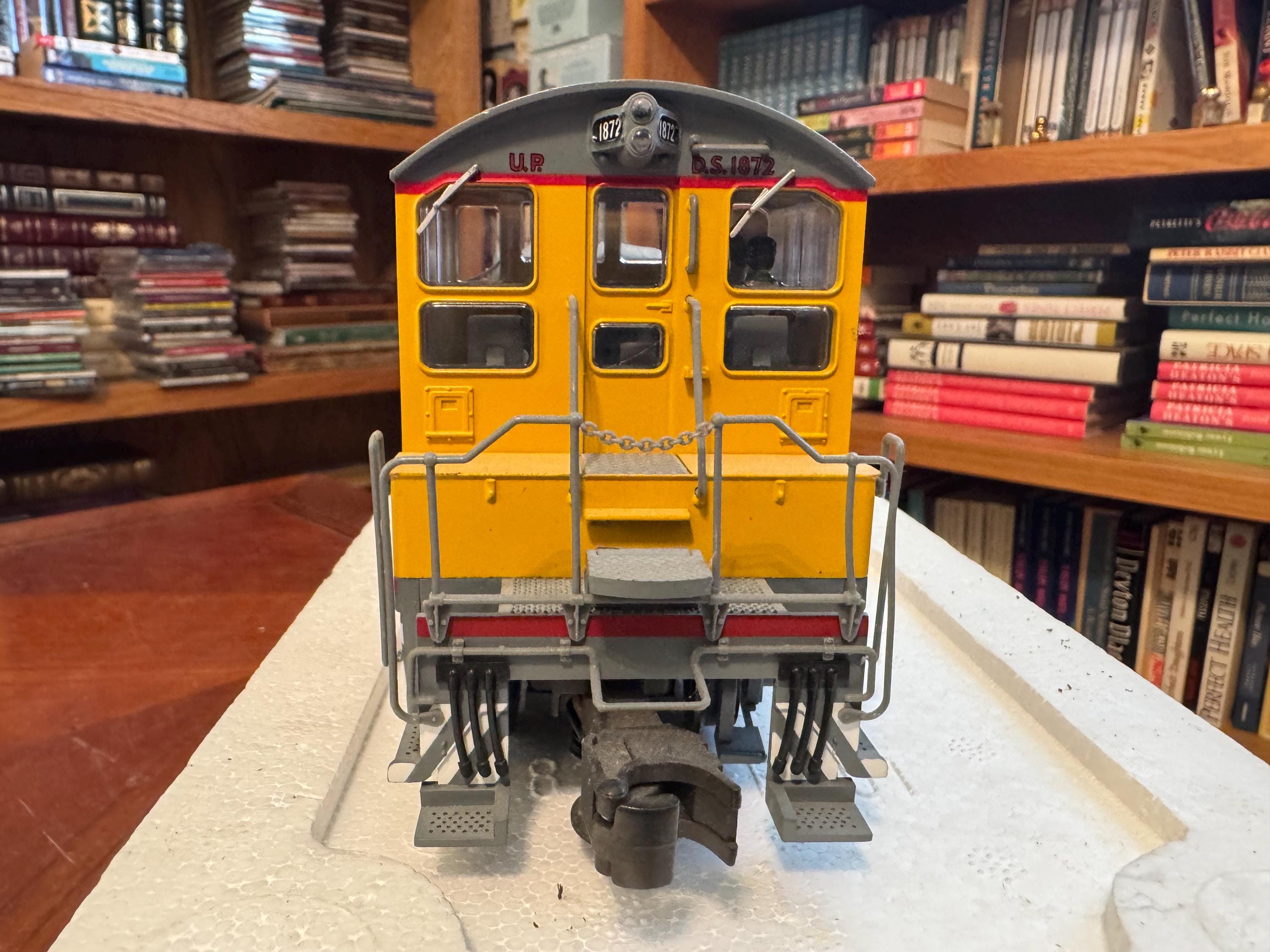 Union Sw9 Atlas O Scale EMD SW8/SW9 Locomotive - Union Pacific D.S. 1872 - Etsy