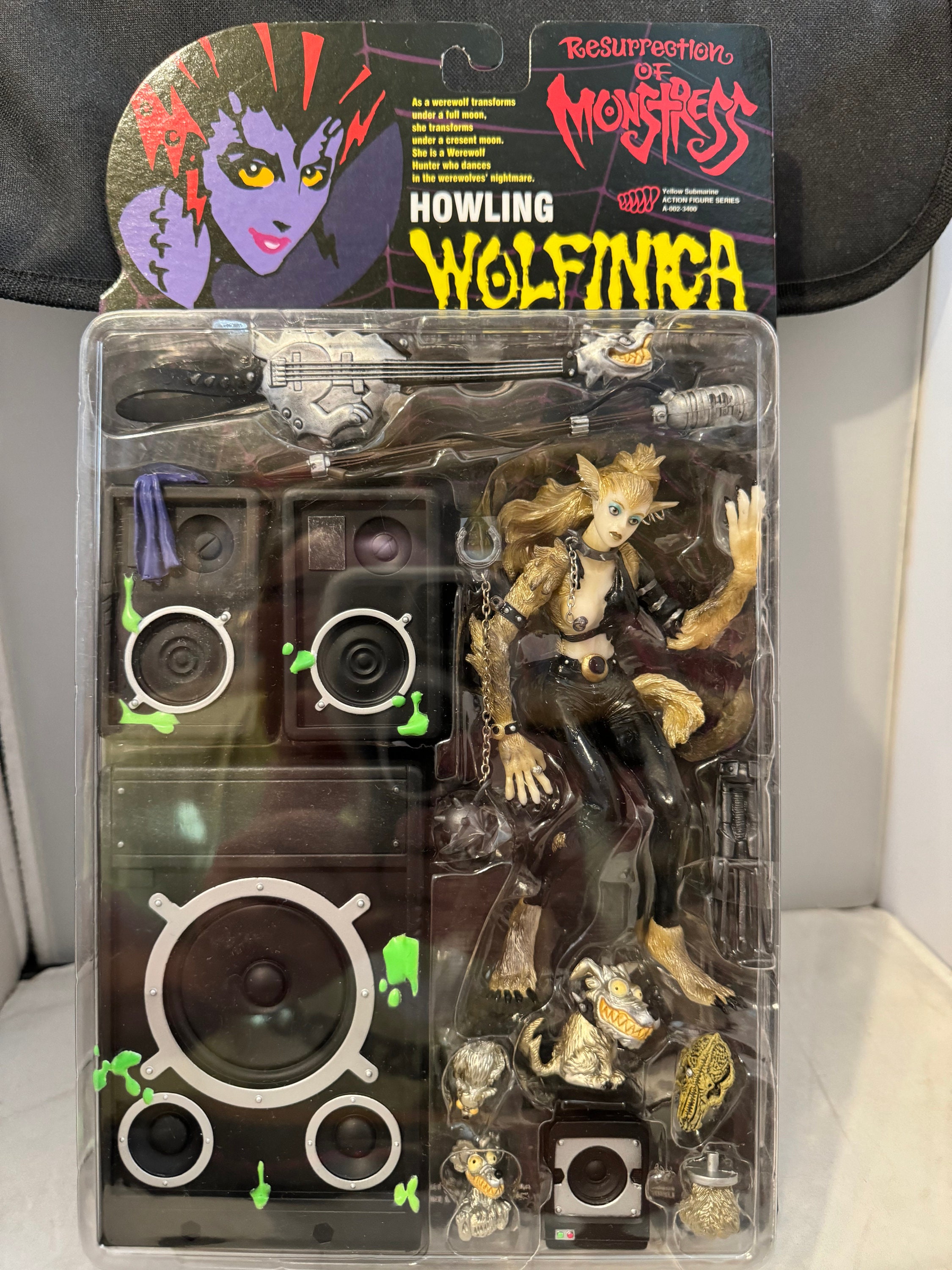 Resurrection Monstress - Howling Wolfinica - Action Figure