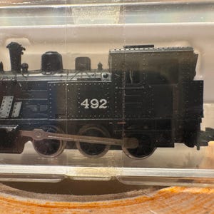 Model Power N-scale Locomotive 492 - Etsy