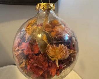 Dried Flower Christmas Ornament