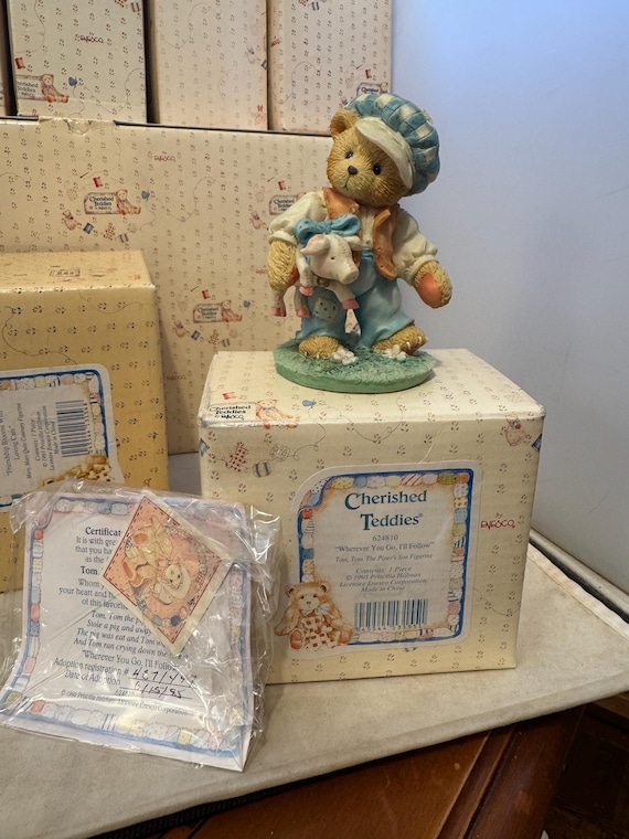 Cherished Teddies 624810 - Tom, Tom the Piper's Son Figurine