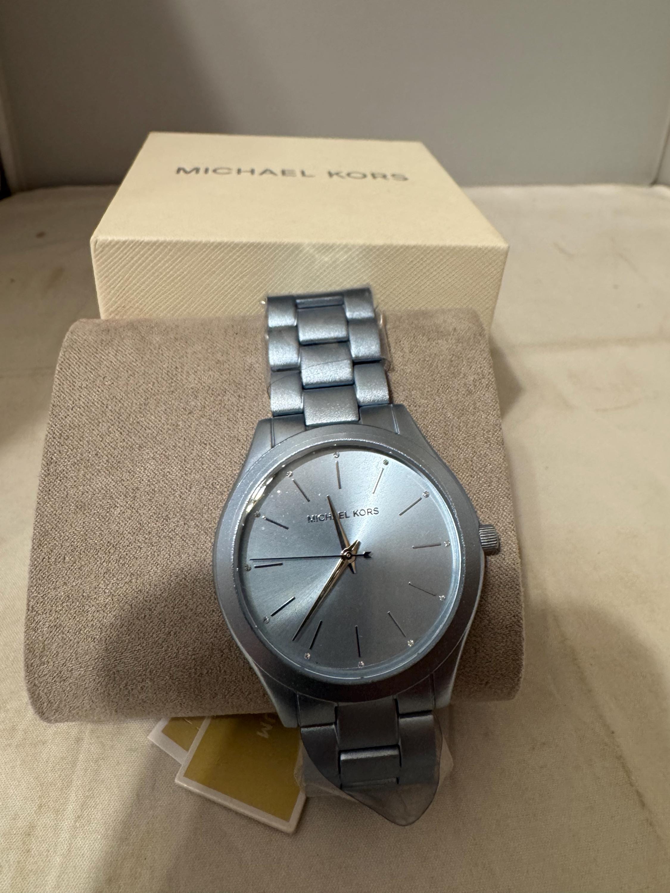 NWT Michael Kors Slim Runway Quartz Silver Dial Ladies Watch Set Michael Kors Women main image 4