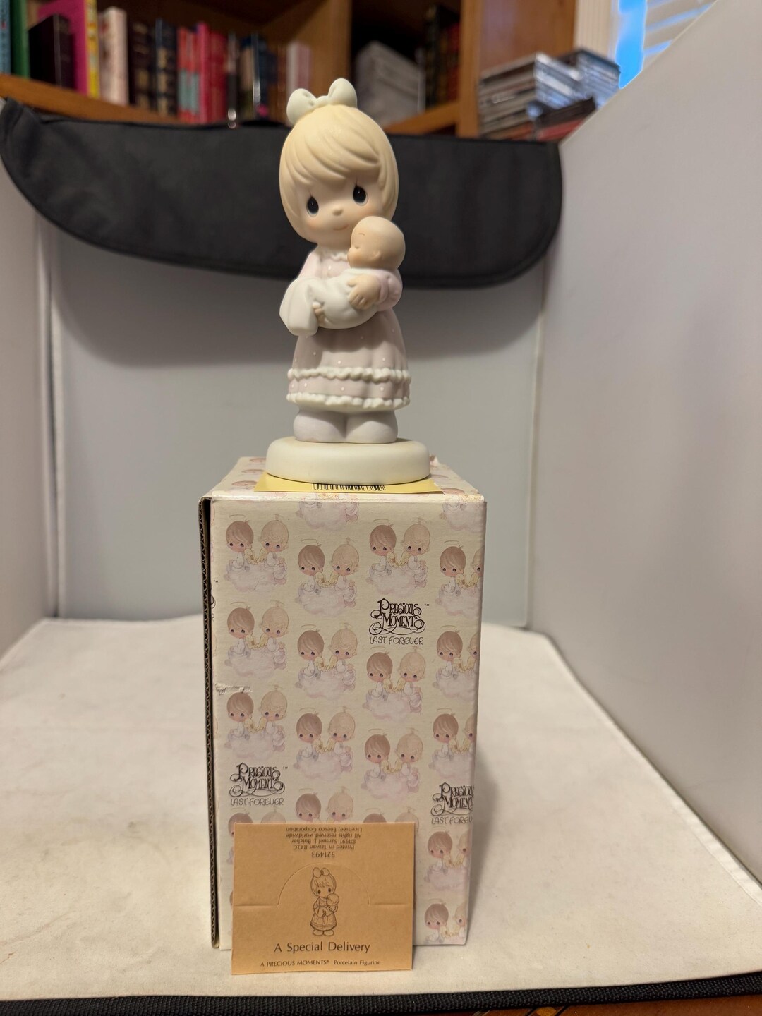 エネスコ プレシャスモーメンツコレクション - スペシャルデリバリー