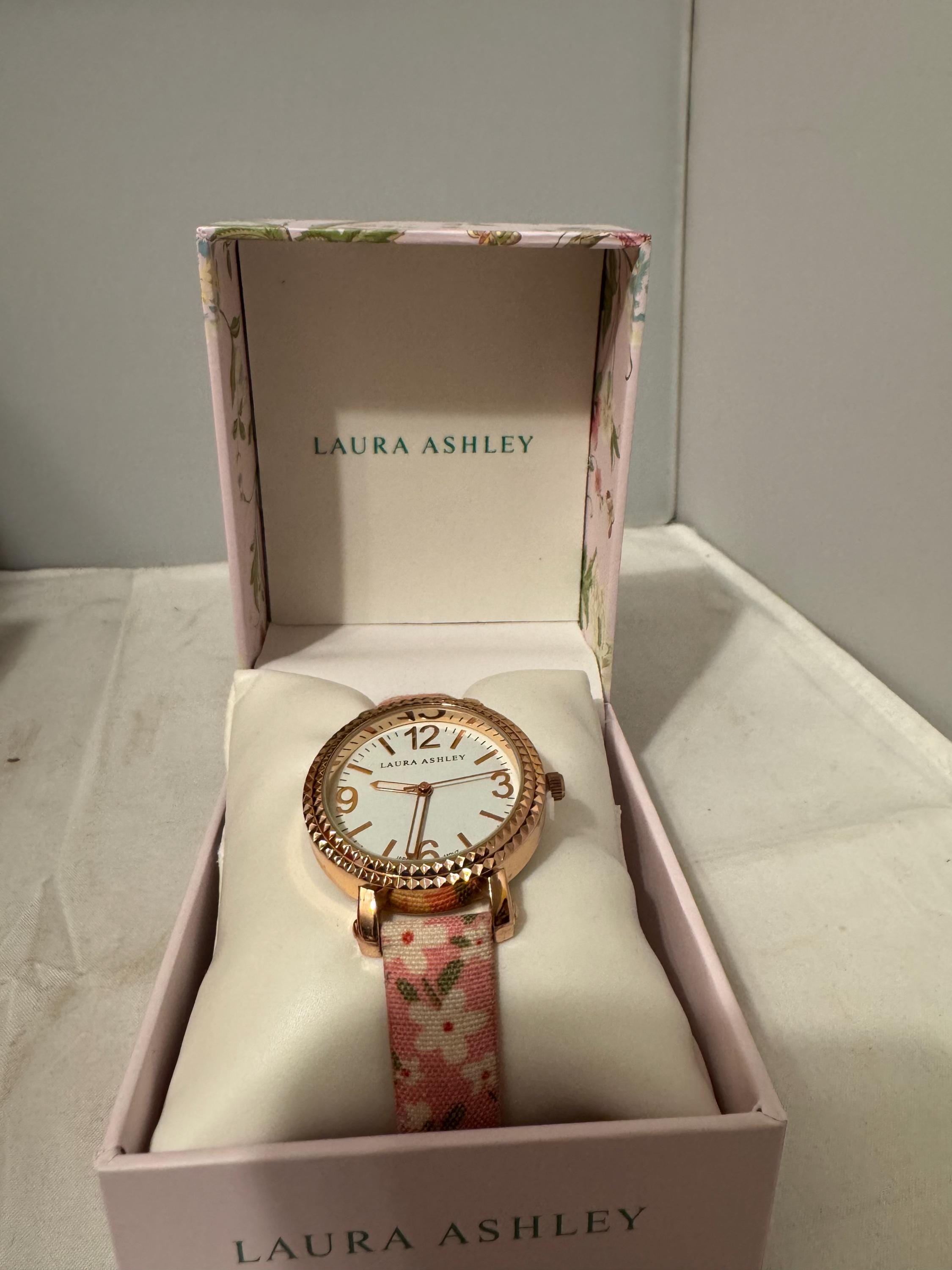 Laura Ashley Ladies White Floral Band Fluted Bezel Watch - New